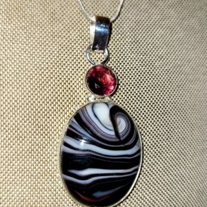 Amethyst and agate necklace